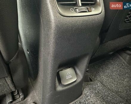 Синий Киа Niro, объемом двигателя 1.58 л и пробегом 119 тыс. км за 18300 $, фото 35 на Automoto.ua