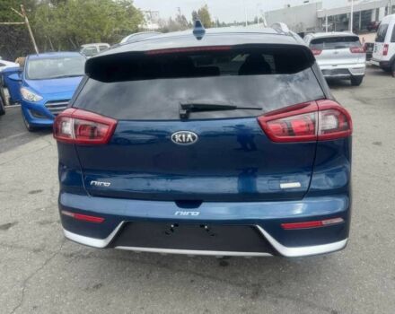 Синий Киа Niro, объемом двигателя 1.6 л и пробегом 41 тыс. км за 10300 $, фото 4 на Automoto.ua