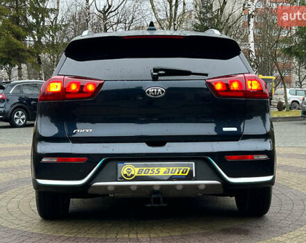 Синій Кіа Niro, об'ємом двигуна 1.58 л та пробігом 110 тис. км за 18300 $, фото 5 на Automoto.ua