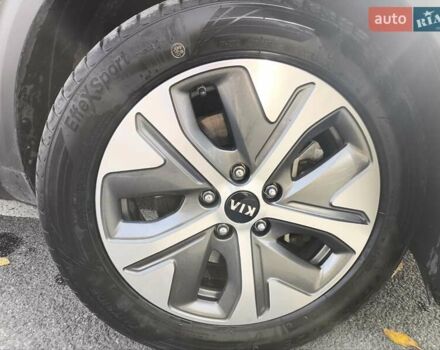 Синий Киа Niro, объемом двигателя 0 л и пробегом 128 тыс. км за 19300 $, фото 1 на Automoto.ua