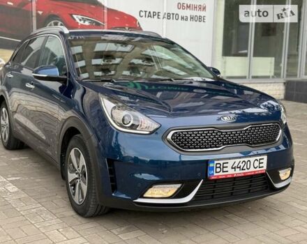 Синий Киа Niro, объемом двигателя 1.58 л и пробегом 61 тыс. км за 19700 $, фото 1 на Automoto.ua