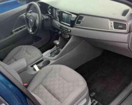 Синий Киа Niro, объемом двигателя 1.6 л и пробегом 45 тыс. км за 3600 $, фото 6 на Automoto.ua