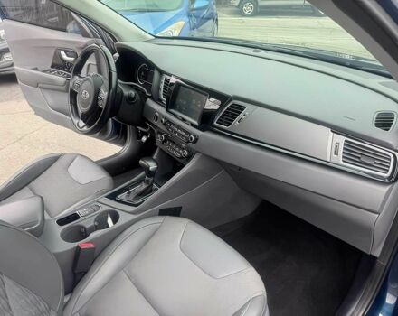 Синий Киа Niro, объемом двигателя 1.6 л и пробегом 36 тыс. км за 12100 $, фото 8 на Automoto.ua
