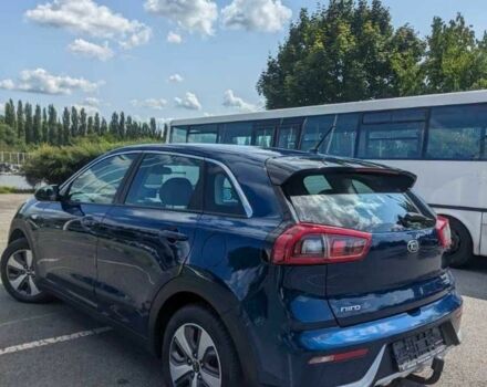 Синий Киа Niro, объемом двигателя 1.6 л и пробегом 156 тыс. км за 13979 $, фото 2 на Automoto.ua