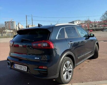 Синій Кіа Niro, об'ємом двигуна 0 л та пробігом 74 тис. км за 23900 $, фото 4 на Automoto.ua