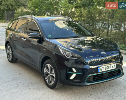 Киа Niro 2019 в Ивано-Франковске на Automoto.ua Синий Киа Niro, объемом двигателя 0 л и пробегом 155 тыс. км за 18650 $, фото 123 на Automoto.ua