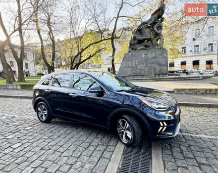 Синий Киа Niro, объемом двигателя 1.58 л и пробегом 52 тыс. км за 22000 $, фото 4 на Automoto.ua