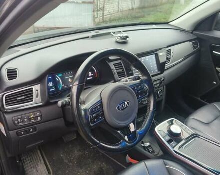 Синий Киа Niro, объемом двигателя 0 л и пробегом 132 тыс. км за 17000 $, фото 7 на Automoto.ua