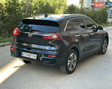 Синий Киа Niro, объемом двигателя 0 л и пробегом 155 тыс. км за 18650 $, фото 122 на Automoto.ua
