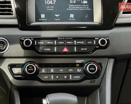 Синий Киа Niro, объемом двигателя 1.58 л и пробегом 91 тыс. км за 17650 $, фото 13 на Automoto.ua
