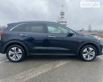 Синій Кіа Niro, об'ємом двигуна 0 л та пробігом 155 тис. км за 19999 $, фото 17 на Automoto.ua