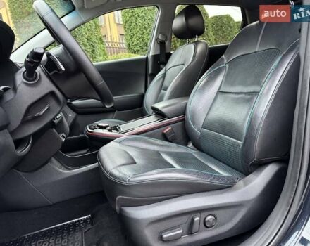 Синий Киа Niro, объемом двигателя 0 л и пробегом 172 тыс. км за 17150 $, фото 18 на Automoto.ua