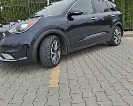 Синій Кіа Niro, об'ємом двигуна 1.58 л та пробігом 67 тис. км за 17800 $, фото 5 на Automoto.ua