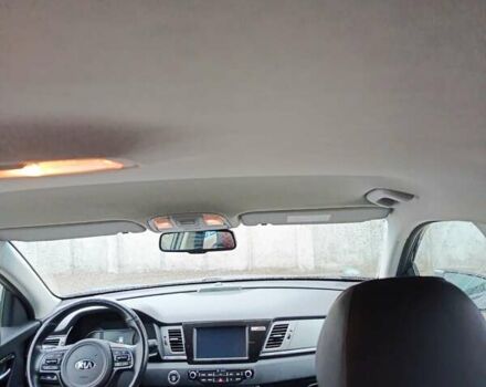 Синий Киа Niro, объемом двигателя 0 л и пробегом 111 тыс. км за 17950 $, фото 38 на Automoto.ua