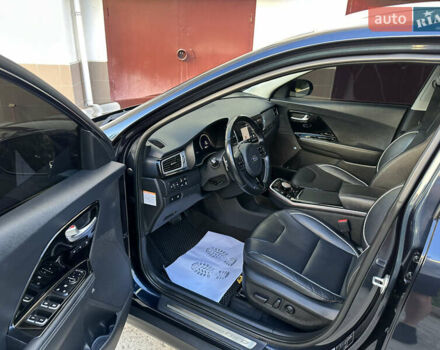 Синий Киа Niro, объемом двигателя 0 л и пробегом 155 тыс. км за 18650 $, фото 56 на Automoto.ua