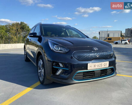 Синий Киа Niro, объемом двигателя 0 л и пробегом 129 тыс. км за 17999 $, фото 2 на Automoto.ua