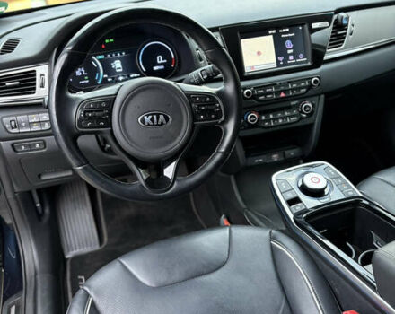 Киа Niro 2019 в Коломые на Automoto.ua Синий Киа Niro, объемом двигателя 0 л и пробегом 127 тыс. км за 16999 $, фото 13 на Automoto.ua