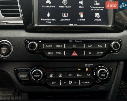 Синій Кіа Niro, об'ємом двигуна 0 л та пробігом 83 тис. км за 18700 $, фото 33 на Automoto.ua