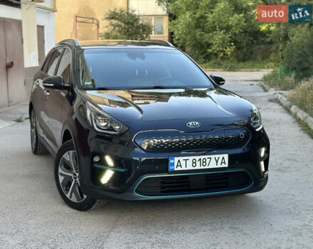 Синий Киа Niro, объемом двигателя 0 л и пробегом 155 тыс. км за 18650 $, фото 11 на Automoto.ua