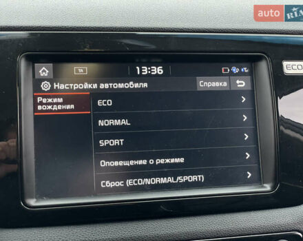 Синій Кіа Niro, об'ємом двигуна 0 л та пробігом 130 тис. км за 18455 $, фото 62 на Automoto.ua