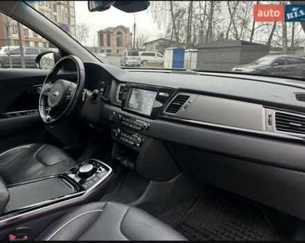 Синій Кіа Niro, об'ємом двигуна 0 л та пробігом 83 тис. км за 18700 $, фото 42 на Automoto.ua