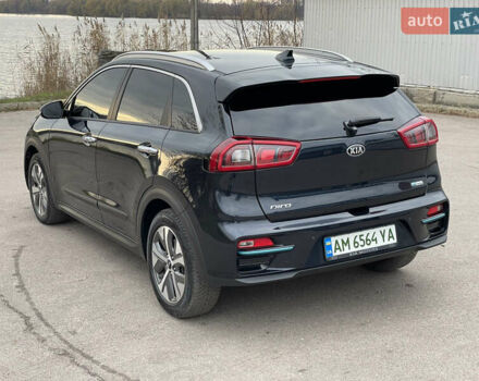 Синій Кіа Niro, об'ємом двигуна 0 л та пробігом 130 тис. км за 18455 $, фото 21 на Automoto.ua