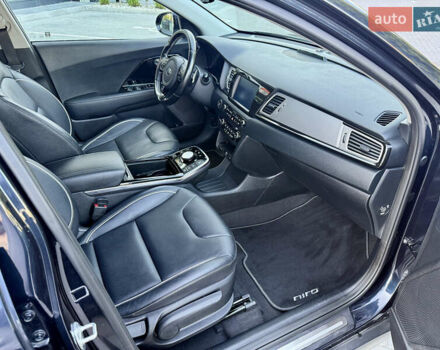 Синій Кіа Niro, об'ємом двигуна 0 л та пробігом 192 тис. км за 17386 $, фото 22 на Automoto.ua