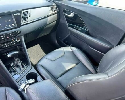 Синій Кіа Niro, об'ємом двигуна 1.6 л та пробігом 46 тис. км за 4000 $, фото 8 на Automoto.ua