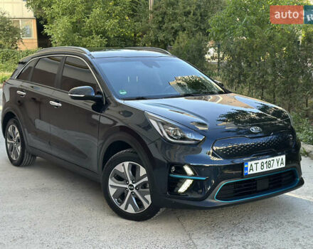 Киа Niro 2019 в Ивано-Франковске на Automoto.ua Синий Киа Niro, объемом двигателя 0 л и пробегом 155 тыс. км за 18650 $, фото 6 на Automoto.ua