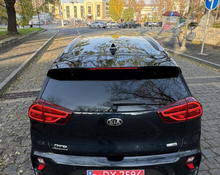 Синий Киа Niro, объемом двигателя 1.6 л и пробегом 52 тыс. км за 19800 $, фото 9 на Automoto.ua