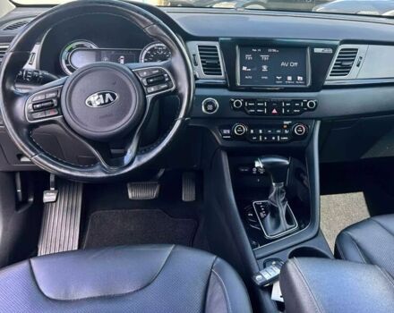 Синій Кіа Niro, об'ємом двигуна 1.6 л та пробігом 46 тис. км за 4000 $, фото 6 на Automoto.ua