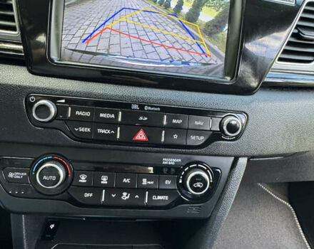 Синій Кіа Niro, об'ємом двигуна 0 л та пробігом 145 тис. км за 16999 $, фото 40 на Automoto.ua