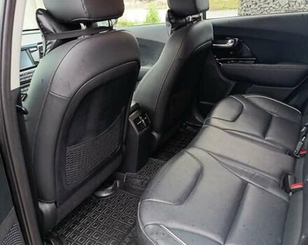 Синий Киа Niro, объемом двигателя 0 л и пробегом 111 тыс. км за 17950 $, фото 31 на Automoto.ua