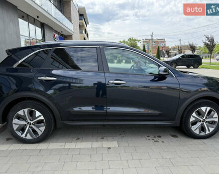 Синій Кіа Niro, об'ємом двигуна 0 л та пробігом 147 тис. км за 17400 $, фото 21 на Automoto.ua