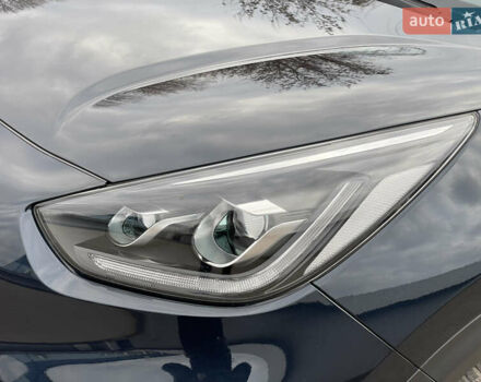 Синій Кіа Niro, об'ємом двигуна 0 л та пробігом 130 тис. км за 18455 $, фото 4 на Automoto.ua