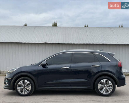 Синій Кіа Niro, об'ємом двигуна 0 л та пробігом 130 тис. км за 18455 $, фото 23 на Automoto.ua