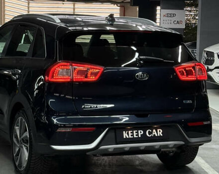 Синий Киа Niro, объемом двигателя 1.58 л и пробегом 67 тыс. км за 18500 $, фото 10 на Automoto.ua