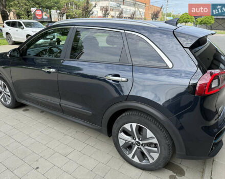 Синій Кіа Niro, об'ємом двигуна 0 л та пробігом 147 тис. км за 17400 $, фото 12 на Automoto.ua