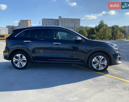 Синий Киа Niro, объемом двигателя 0 л и пробегом 129 тыс. км за 17999 $, фото 6 на Automoto.ua