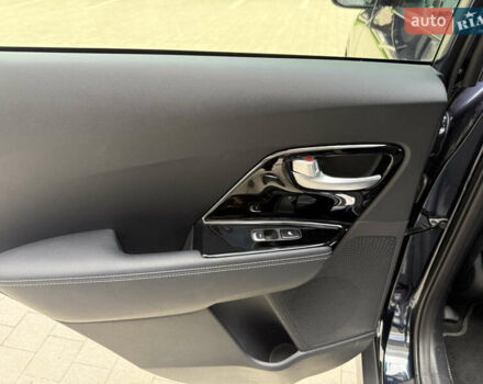 Синій Кіа Niro, об'ємом двигуна 0 л та пробігом 147 тис. км за 17400 $, фото 8 на Automoto.ua