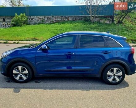 Синий Киа Niro, объемом двигателя 1.58 л и пробегом 371 тыс. км за 14000 $, фото 3 на Automoto.ua