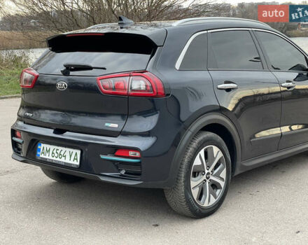 Синій Кіа Niro, об'ємом двигуна 0 л та пробігом 130 тис. км за 18455 $, фото 17 на Automoto.ua
