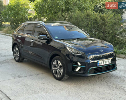 Синий Киа Niro, объемом двигателя 0 л и пробегом 155 тыс. км за 18650 $, фото 51 на Automoto.ua