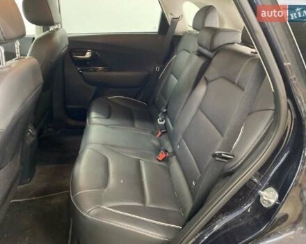 Синій Кіа Niro, об'ємом двигуна 0 л та пробігом 145 тис. км за 14900 $, фото 7 на Automoto.ua