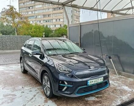 Синий Киа Niro, объемом двигателя 0 л и пробегом 111 тыс. км за 17950 $, фото 2 на Automoto.ua