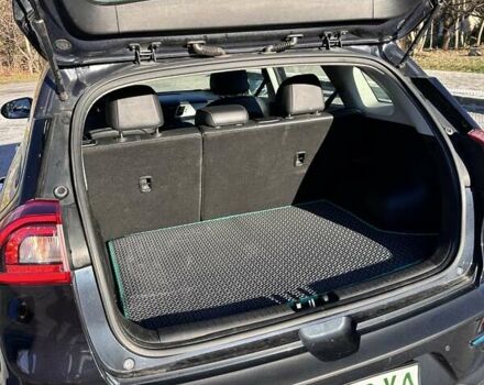 Синий Киа Niro, объемом двигателя 0 л и пробегом 182 тыс. км за 17500 $, фото 9 на Automoto.ua