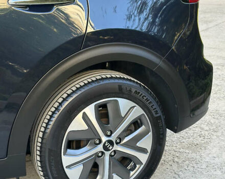 Синий Киа Niro, объемом двигателя 0 л и пробегом 155 тыс. км за 18650 $, фото 97 на Automoto.ua