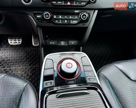 Синий Киа Niro, объемом двигателя 0 л и пробегом 172 тыс. км за 17150 $, фото 23 на Automoto.ua