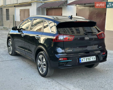 Киа Niro 2019 в Ивано-Франковске на Automoto.ua Синий Киа Niro, объемом двигателя 0 л и пробегом 155 тыс. км за 18650 $, фото 54 на Automoto.ua