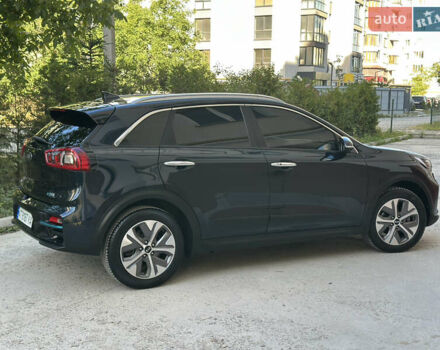 Синий Киа Niro, объемом двигателя 0 л и пробегом 155 тыс. км за 18650 $, фото 16 на Automoto.ua